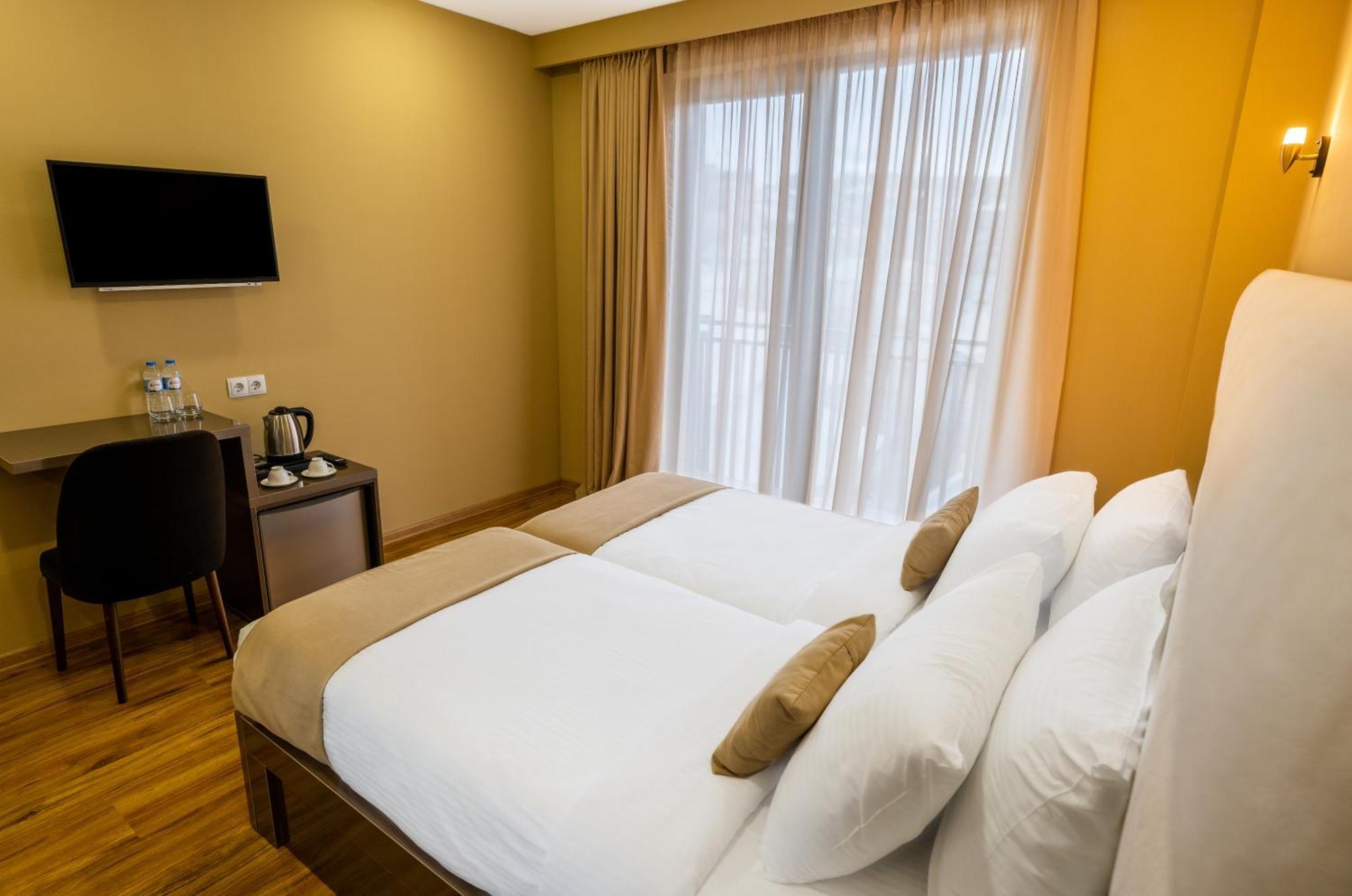Hotel Residence Plaza Tbilisi Phòng bức ảnh